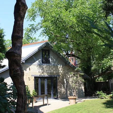 22 - Atelier-gastehaus Villa