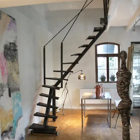 22 - Atelier-gaestehaus Villa Maguncia