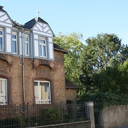 Villa 22 - Atelier-gaestehaus *