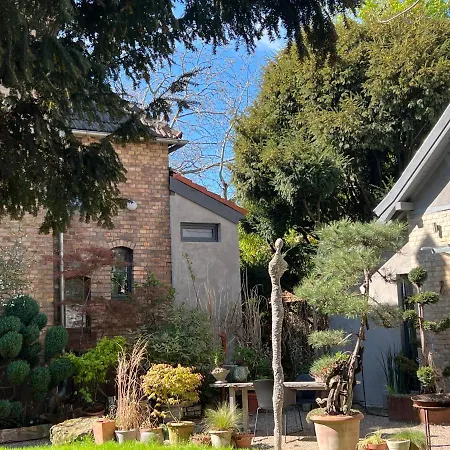 22 - Atelier-gastehaus Villa *