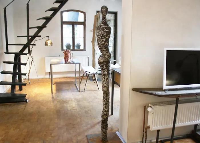 22 - Atelier-gaestehaus Villa *