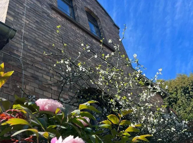 22 - Atelier-gaestehaus Villa *