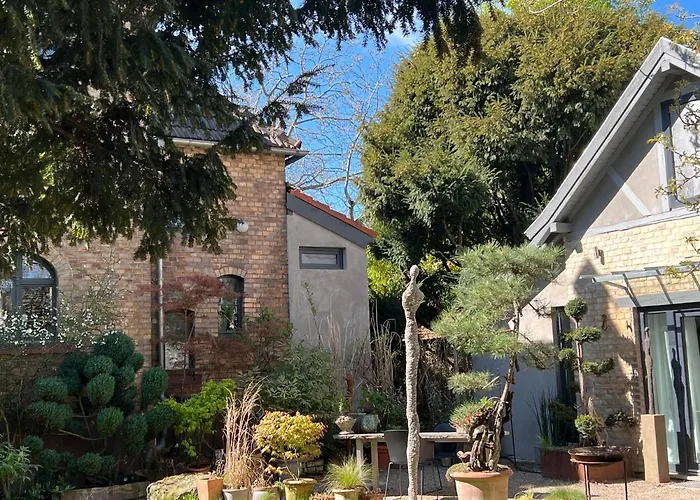 22 - Atelier-gaestehaus Villa *